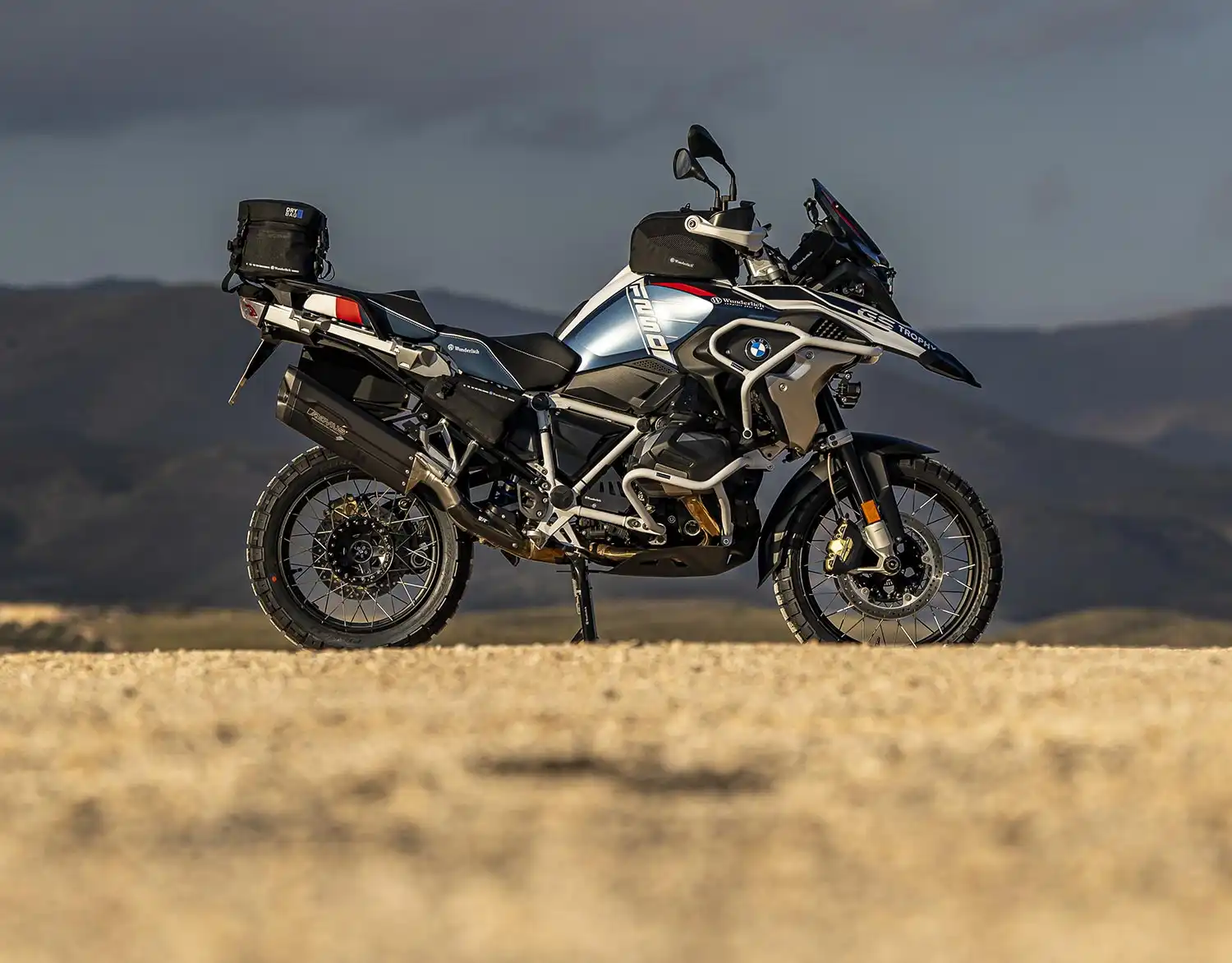 BMW R1250GS Accessories and Upgrades Part 1 of 2 ---- 17 Budget Accessories  on Test - ENG/DEU 