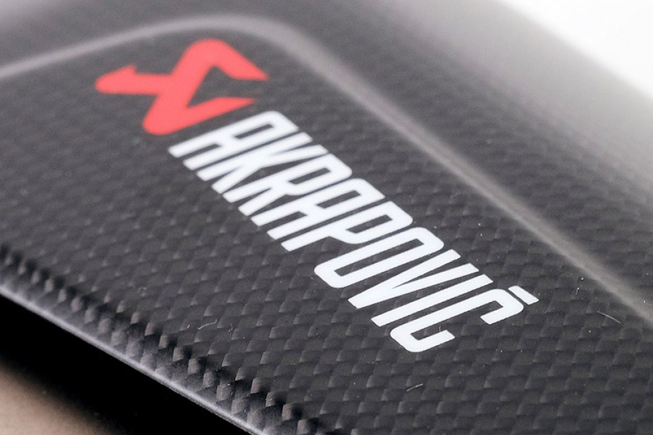 Scarico alto Unit Garage-Akrapovic R 12 G/S