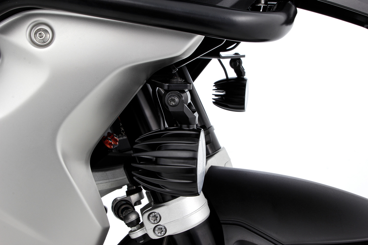 DAYRON® Integrated LED daytime running light/indicator system