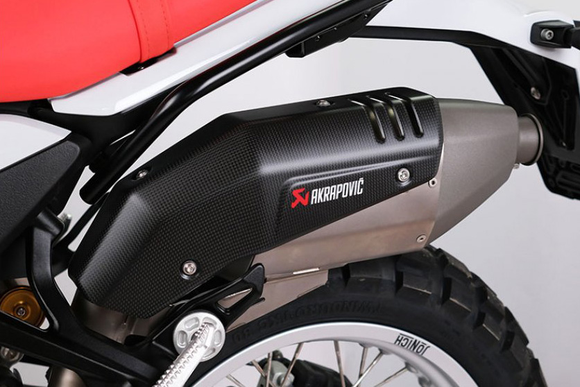 Scarico alto Unit Garage-Akrapovic R 12 G/S