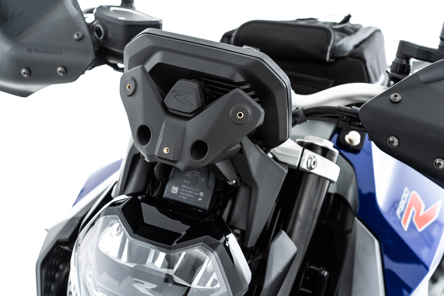 Mounting bracket for the MARATHON windshield F 900 R