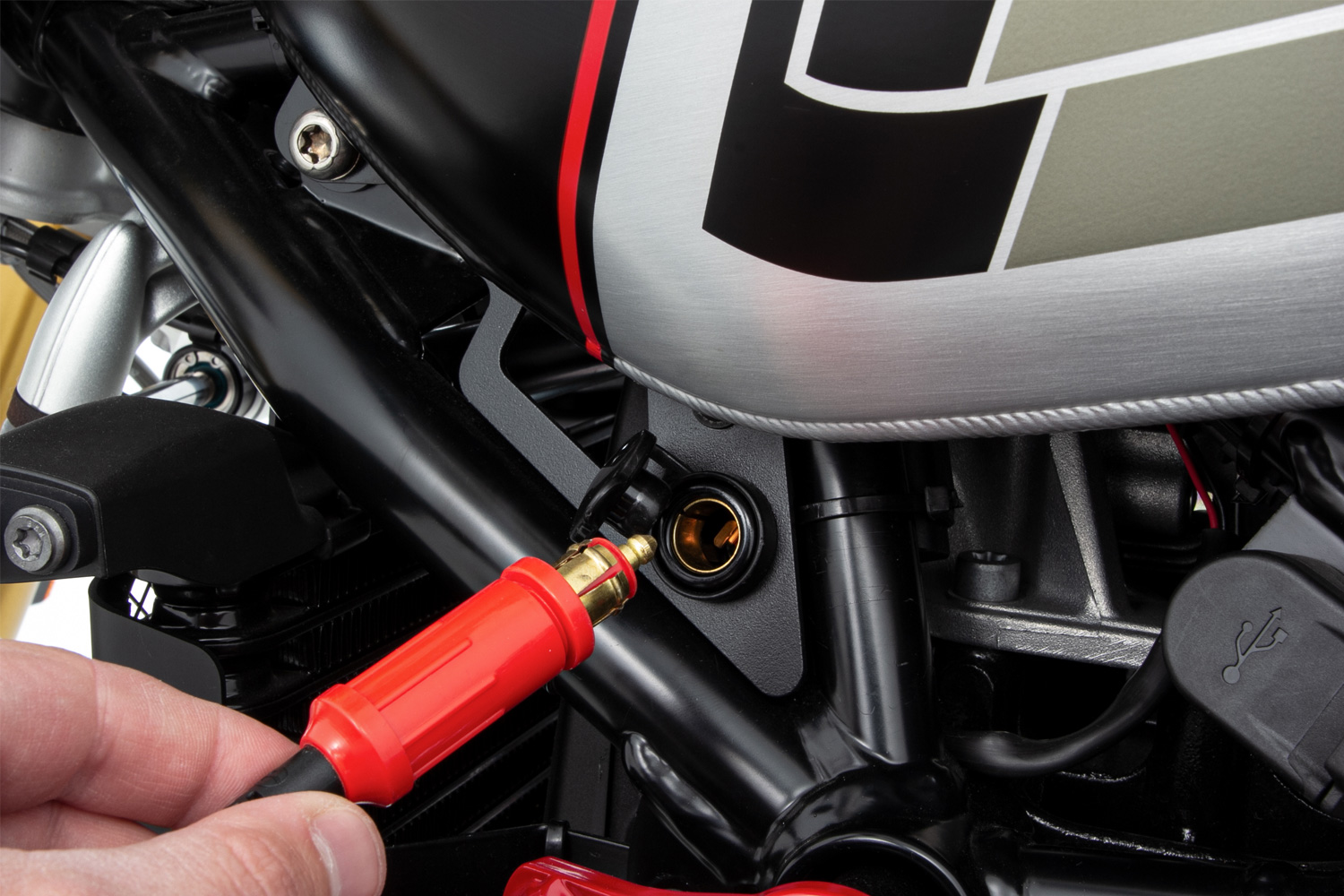 USB-Winkelstecker für Motorradsteckdose für BMW C 600 Sport um