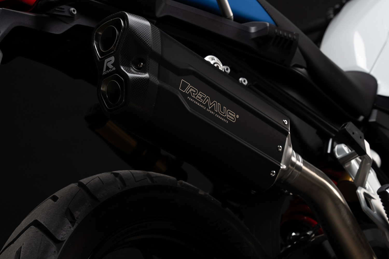Slip on silencer F 800 GS REMUS 8 2.0