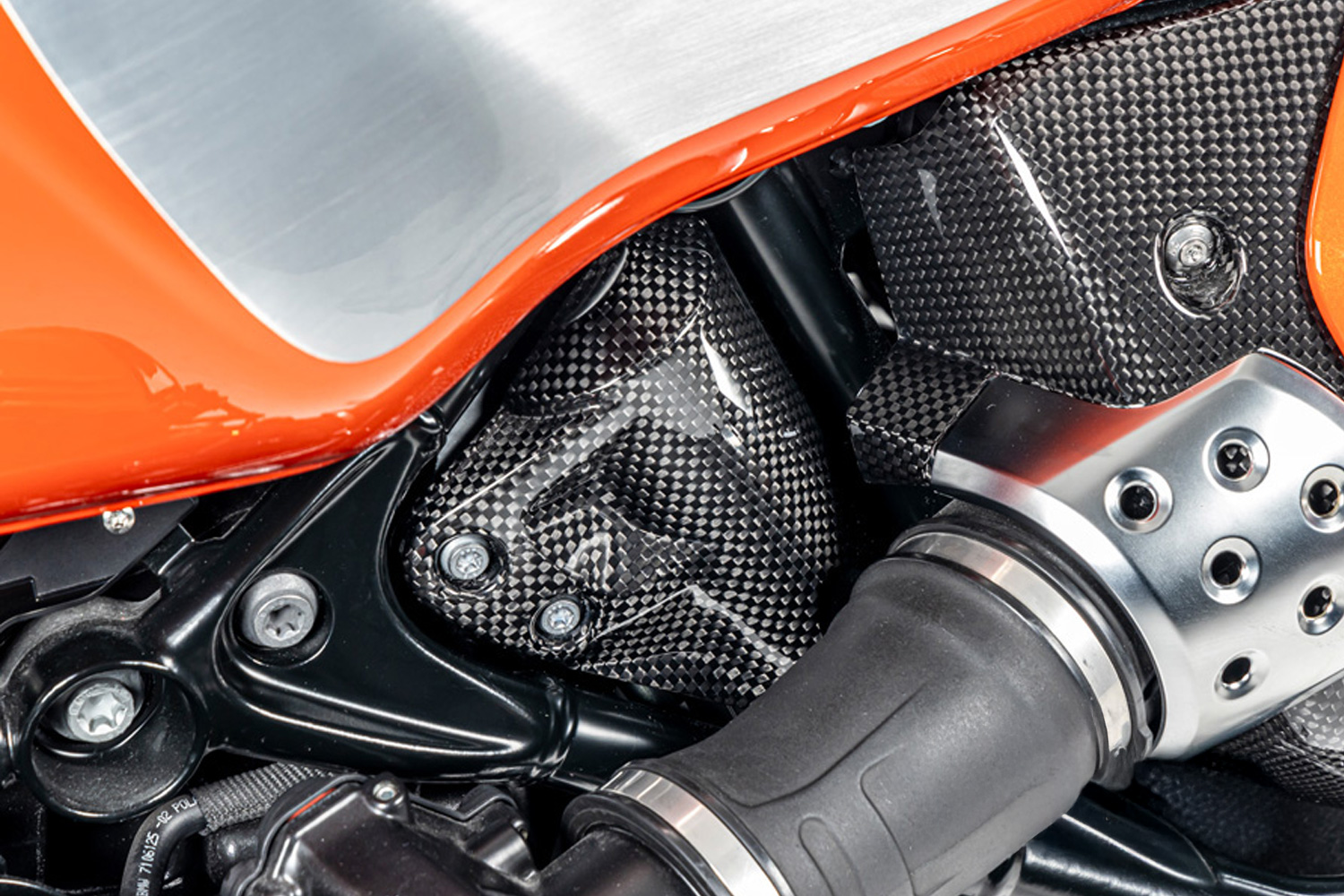 Ilmberger tank breather cover for BMW R 12 nineT 2024
